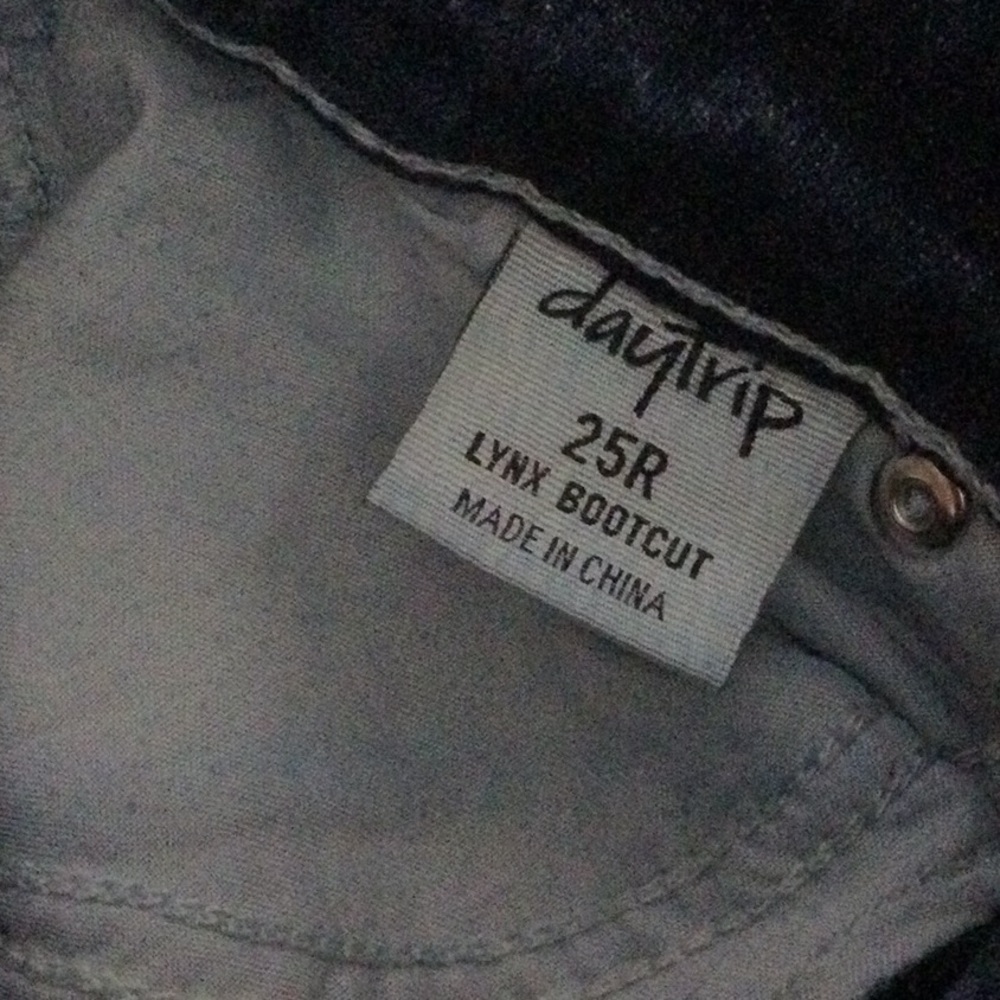 ☀️💎DAYTRIP Rhinestone Jeans💎☀️ - Picture 7 of 8